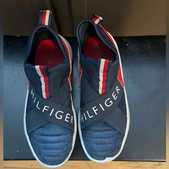 Blue & Red "Tommy Hilfiger" gym shoes size 1 - Picture 2 of 7